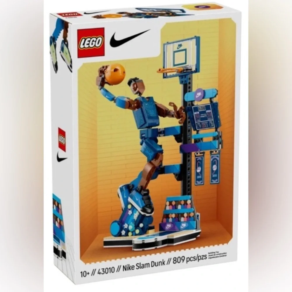 Lego Nike Slam Dunk Basketball Set- NEW